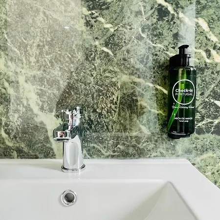 Strip By Check-in Portugal ヴィラ