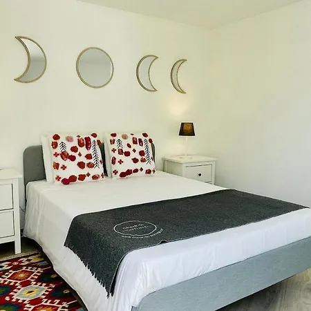 Strip By Check-in Portugal ヴィラ *