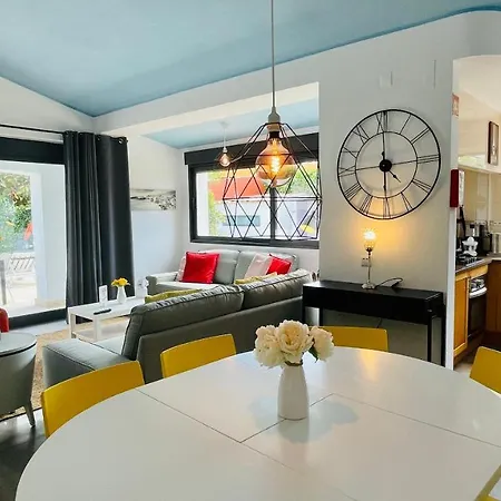 Strip By Check-in Portugal Villa