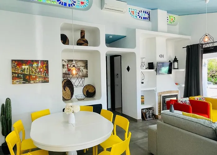 Strip By Check-in Portugal * Albufeira